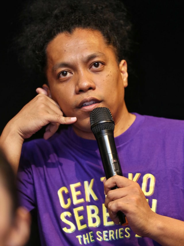 Arie Kriting saat konpers 'Cek Toko Sebelah' series di kawasan Wijaya, Jakarta, Kamis (12/12/2019). Foto: Ronny