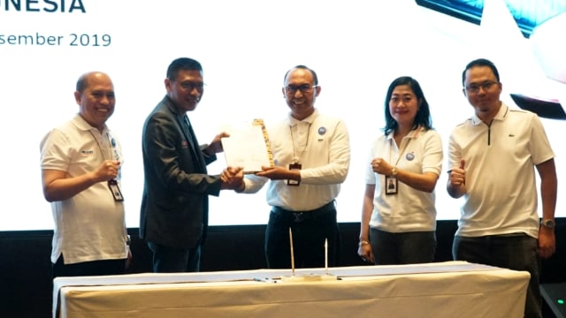 Penandatanganan perjanjian kerja sama PT Jasa Raharja dengan PT Finnet Indonesia, Jakarta, Jumat (13/12). Foto: Dok. Jasa Raharja