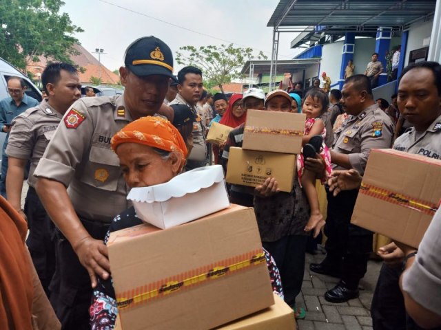 Baharkam Polri Baksos Kesehatan di Sampang Madura