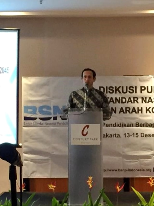 Menteri Pendidikan dan Kebudayaan, Nadiem Makarim beri sambutan dalam diskusi publik BSNP, Jakarta, Jumat (13/12). Foto: Andesta Herli Wijaya/kumparan