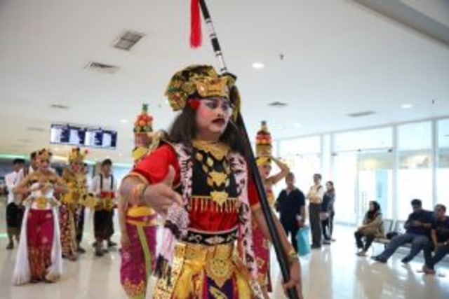 Bali Airport Gelar Balinese Culture Performance