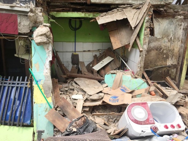Rumah ambruk di Matraman