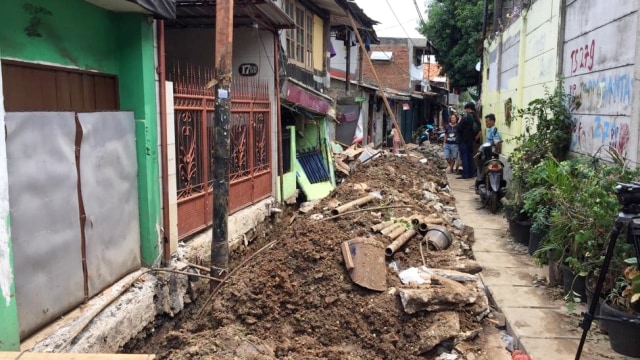 Rumah ambruk di Matraman