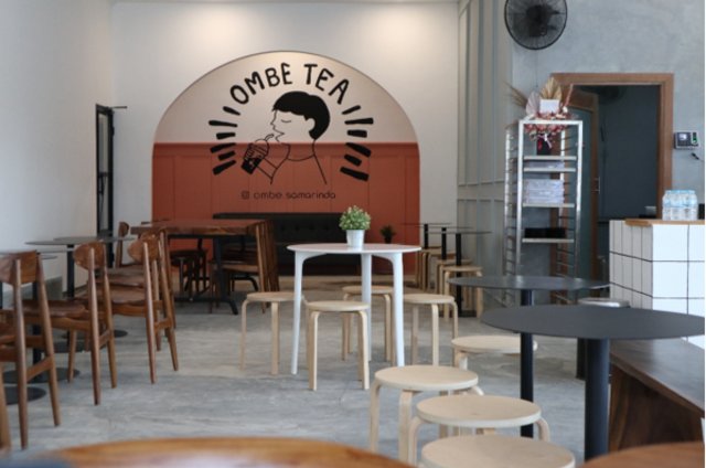 Ombe Tea, kafe baru di Samarinda yang menyuguhkan konsep minimalis dengan menu minuman yang bervariasi dan harga terjangkau | Photo by Karja/Nadya