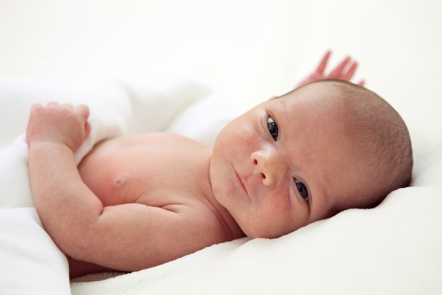 Ilustrasi mata bayi bengkak Foto: Shutterstock