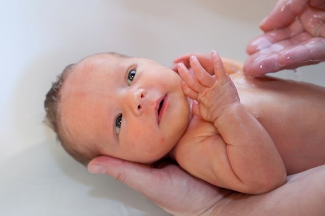 Kenapa Bayi Baru Lahir Bisa Kena Katarak? Foto: Shutterstock