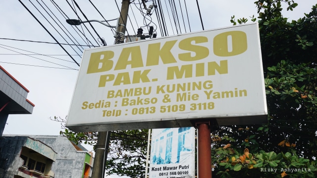 Warung Bakso Pak Min Bambu Kuning (Foto : Rizky Ashyanita)