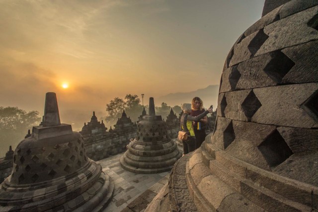 Candi_Borobudur-e6mue68u0vib4ba3zyyg.jpg