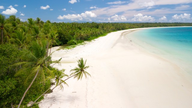 Ssst! Ternyata Ini 5 Pantai Favorit Susi Pudjiastuti di Indonesia (47628)