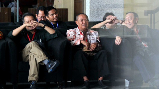 Mantan Wakil Gubernur Lampung, Bachtiar Basri, diperiksa sebagai saksi di Gedung KPK, Jakarta, Selasa (17/12). Foto: Nugroho Sejati/kumparan