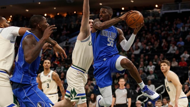 Bucks, Mavericks (C)