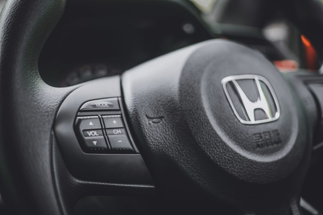 Pengalaman Road Trip Jakarta-Semarang Pakai Honda Brio RS (146585)