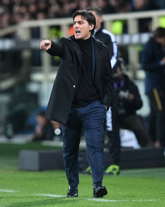 Montella, saat masih menjadi pelatih Fiorentina. Foto: REUTERS/Jennifer Lorenzini