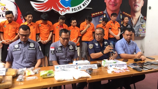 Konferensi pers kasus peredaran narkoba jaringan Lapas Banceuy Bandung di Mapolda Metro Jaya. Foto: Raga Imam/kumparan