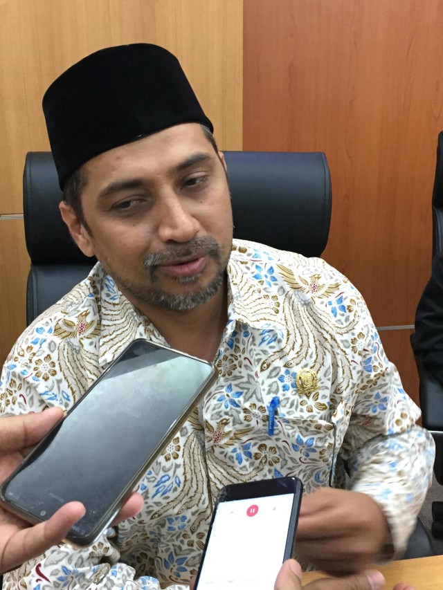 Ketua komisi B DPRD DKI Jakarta, Abdul Aziz. Foto: Darin Atiandina/kumparan