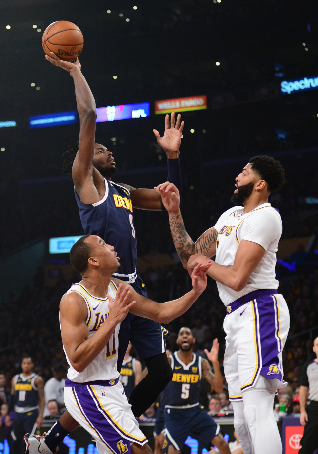 Pertandingan NBA antara Los Angeles Lakers dan Dallas Mavericks.  Foto: Gary A. Vasquez-USA TODAY Sports