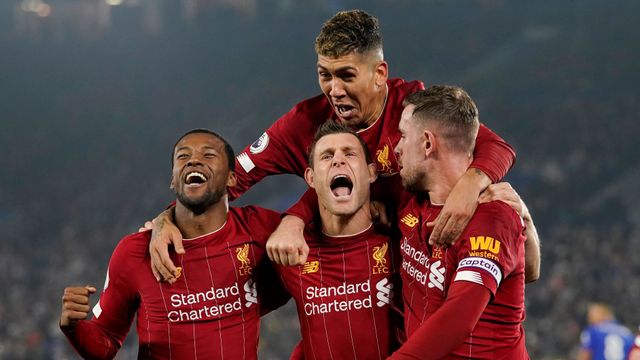 Liverpool merayakan kemenangan di laga melawan Leicester City. Foto: REUTERS/Andrew Yates