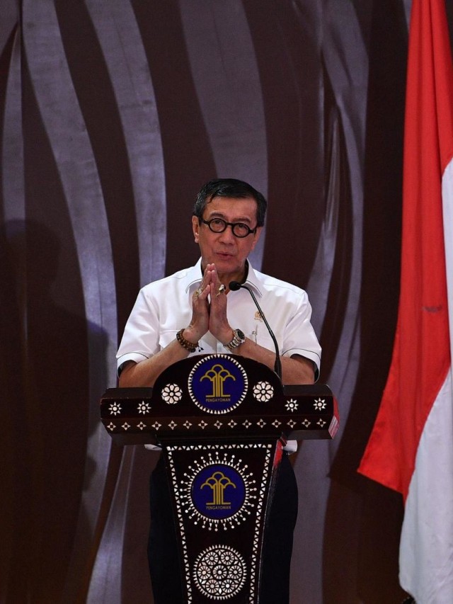 Menteri Hukum dan HAM Yasonna H Laoly memaparkan refleksi akhir tahun 2019 kementeriannya di kantor Kemenkum HAM, Jakarta, Jumat (27/12/2019).  Foto: ANTARA FOTO/Sigid Kurniawan