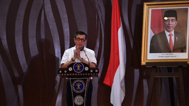 Menteri Hukum dan HAM Yasonna H Laoly memaparkan refleksi akhir tahun 2019 kementeriannya di kantor Kemenkum HAM, Jakarta, Jumat (27/12/2019). Foto: ANTARA FOTO/Sigid Kurniawan