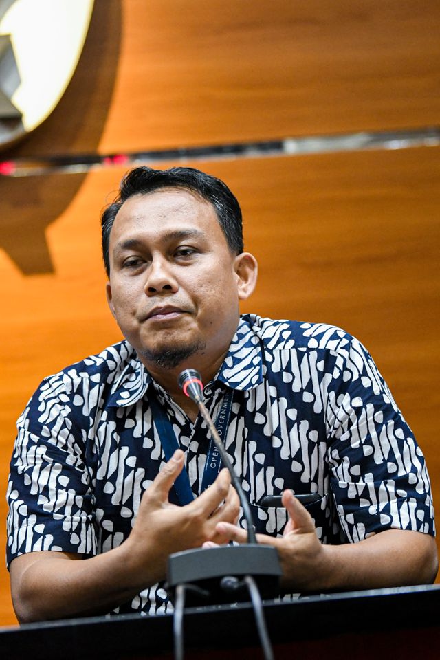 Foto Kpk Perkenalkan 2 Plt Jubir Pengganti Febri Diansyah Kumparan Com Foto Kpk Perkenalkan 2 Plt Jubir Pengganti Febri Diansyah Kumparan Com