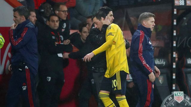 Arteta dan Oezil (16:9)