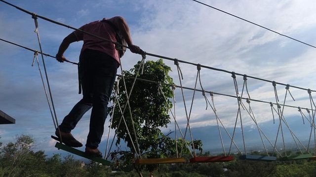 foto 2 bukit suharto.jpg