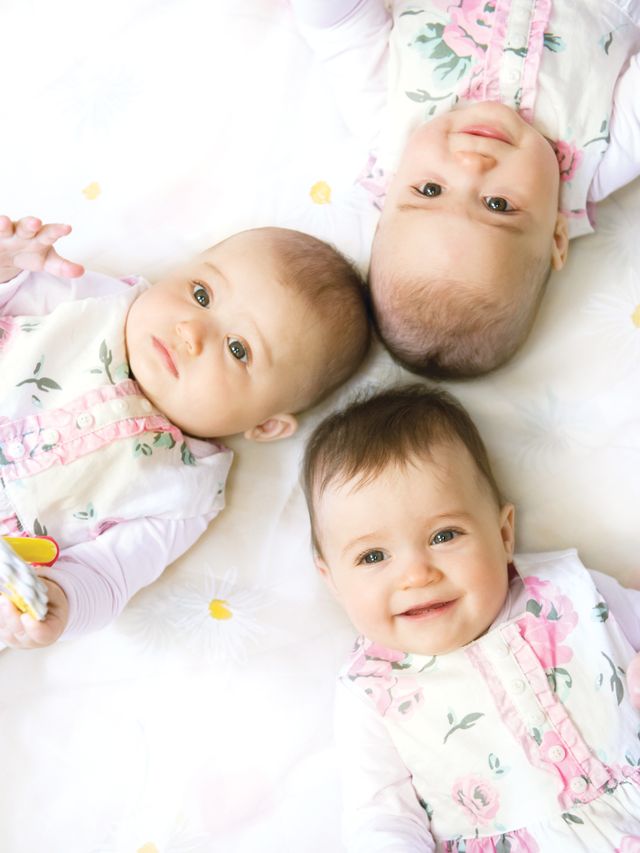 Ilustrasi bayi kembar. Foto: Shutter Stock