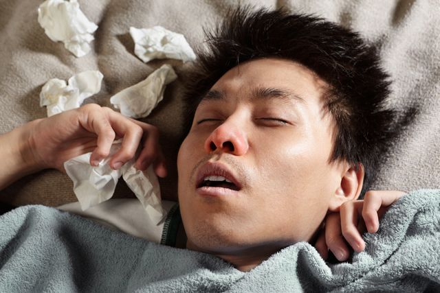 Gejala Ringan Omicron Mirip Flu, Bisakah Minum Obat Bebas? (1001)