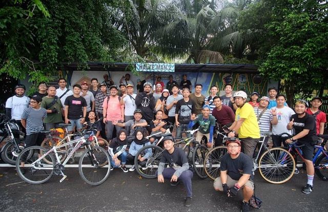 Komunitas pesepeda di Pontianak. Foto: Dok. Selasar Pontianak