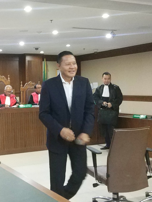 Eks anggota DPR I Nyoman Dharmantra jalani sidang kasus dugaan suap izin impor bawang putih di Pengadilan Tipikor Jakarta. Foto: Adhim Mugni Mubaroq/kumparan 