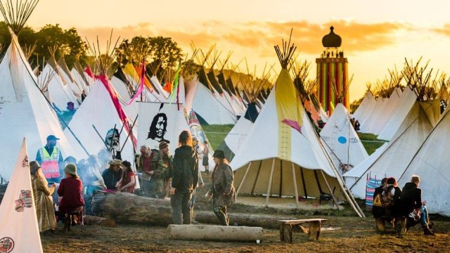 glastonbury 1.jpg