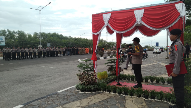 TNI-Polri di Karimun Perkuat Mobilisasi Malam Pergantian Tahun 2020 (507434)