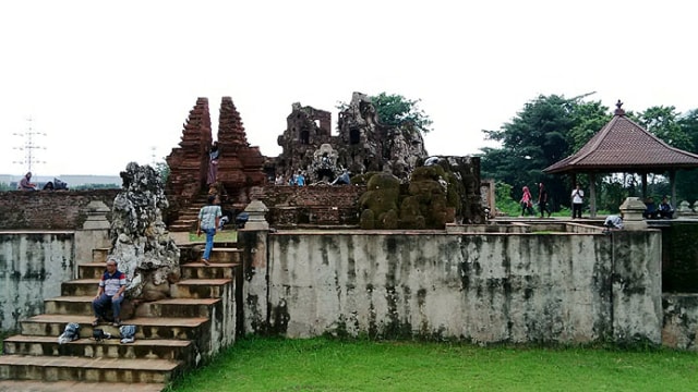 Berkunjung ke Goa Sunyaragi, Tempat Meditasi Para Sultan Cirebon