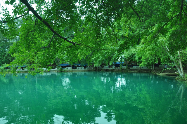 Objek wisata pemandian alam Danau Linting di yang berada di Kecamatan STM Hulu , Kabupaten Deli Serdang, Sumatera Utara. Foto: Rahmat Utomo/kumparan