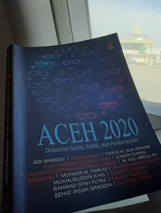 Buku 'Aceh 2020: Diskursus Sosial, Politik dan Pembangunan' yang diterbitkan Bandar Publishing. Foto: Dok. Bandar Publishing