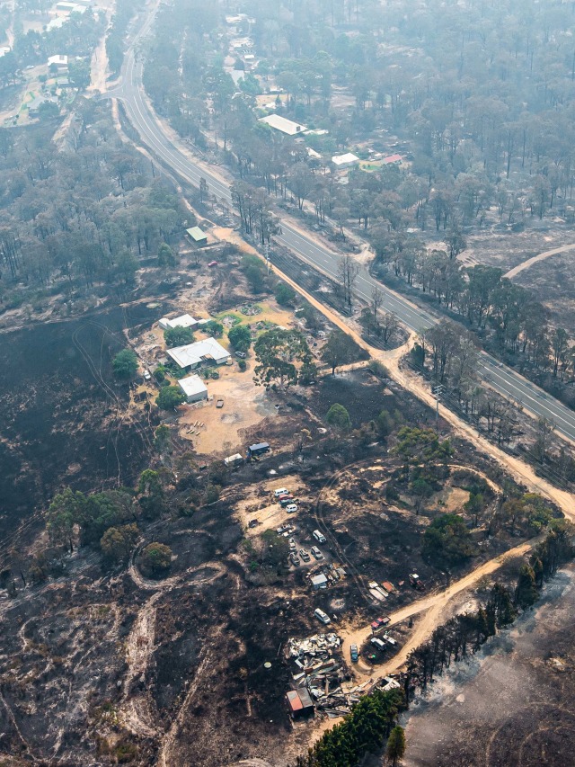 Foto udara akibat kebakaran di Australia. Foto: AAP Image/News Corp Pool, Jason Edwards/via REUTERS