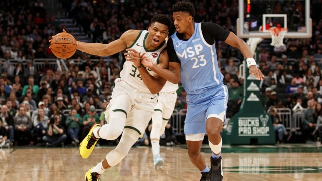 Bucks vs Wolves