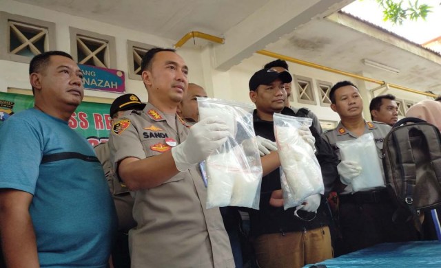 Seorang Kurir Narkoba di Surabaya Ditembak Mati Akibat Bacok Polisi