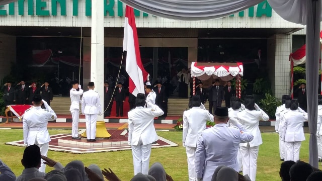 Menteri Agama Fachrul Razi memimpin ucapara HUT Kemenag