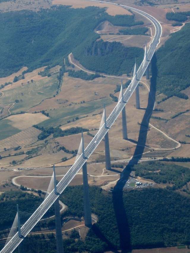 Jembatan Millau Viaduct di Prancis Foto: Pixabay