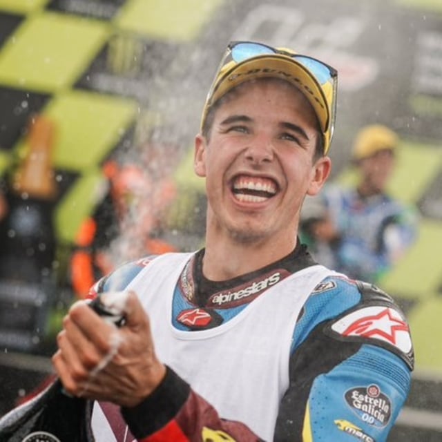Alex Marquez merayakan gelar juara dunia Moto2 2019. Foto: Twitter: Alex Marquez