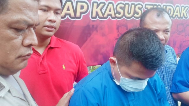 Pengakuan Perawat di Brebes yang Terlibat Kasus Pestisida Palsu (12784)