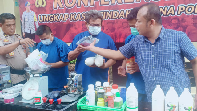 Pengakuan Perawat di Brebes yang Terlibat Kasus Pestisida Palsu (12785)