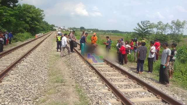 2019, 4 Orang di Bojonegoro Meninggal Dunia Tertabrak Kereta Api (290842)