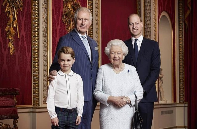 Potret terbaru Ratu Elizabeth II dan tiga penerus tahta Kerajaan Inggris. Foto: dok. @theroyalfamily/ Instagram