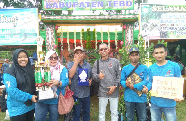 Kabupaten Tebo raih stand terbaik Pameran Pasar Pertanian HUT ke-63 Provinsi Jambi. Foto: Bahara Jati