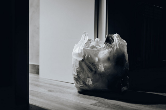 Merasa cemas bahkan stress | Photo by Juan Pablo Serrano Arenas from Pexels