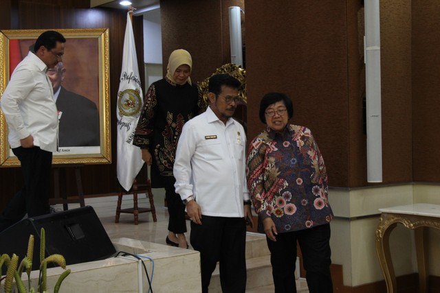 Menteri Pertanian Syahrul Yasin Limpo dan Menteri LHK Siti Nurbaya. Foto: Helmi Afandi Abdullah/kumparan