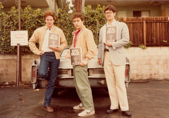 Sam Raimi, Bruce Campbell, dan Rob Tapert (Foto: IMDb)