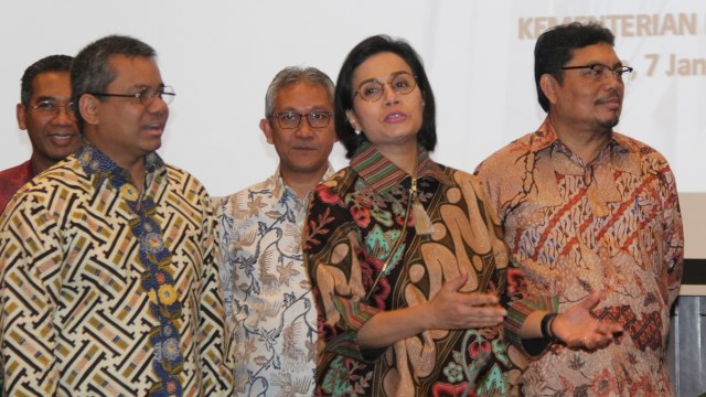 Menteri Keuangan Sri Mulyani (kedua kanan) saat konferensi pers Laporan APBN Tahun 2019 di Gedung Djuanda I, Kementerian Keuangan, Jakarta, Selasa (7/1). Foto: Nugroho Sejati/kumparan